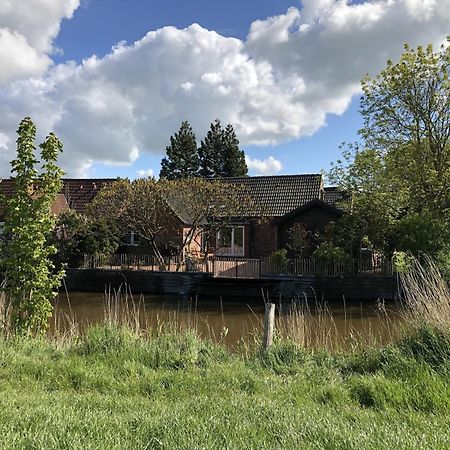 Willa Haus "Am Kanal" Krummhörn Zewnętrze zdjęcie