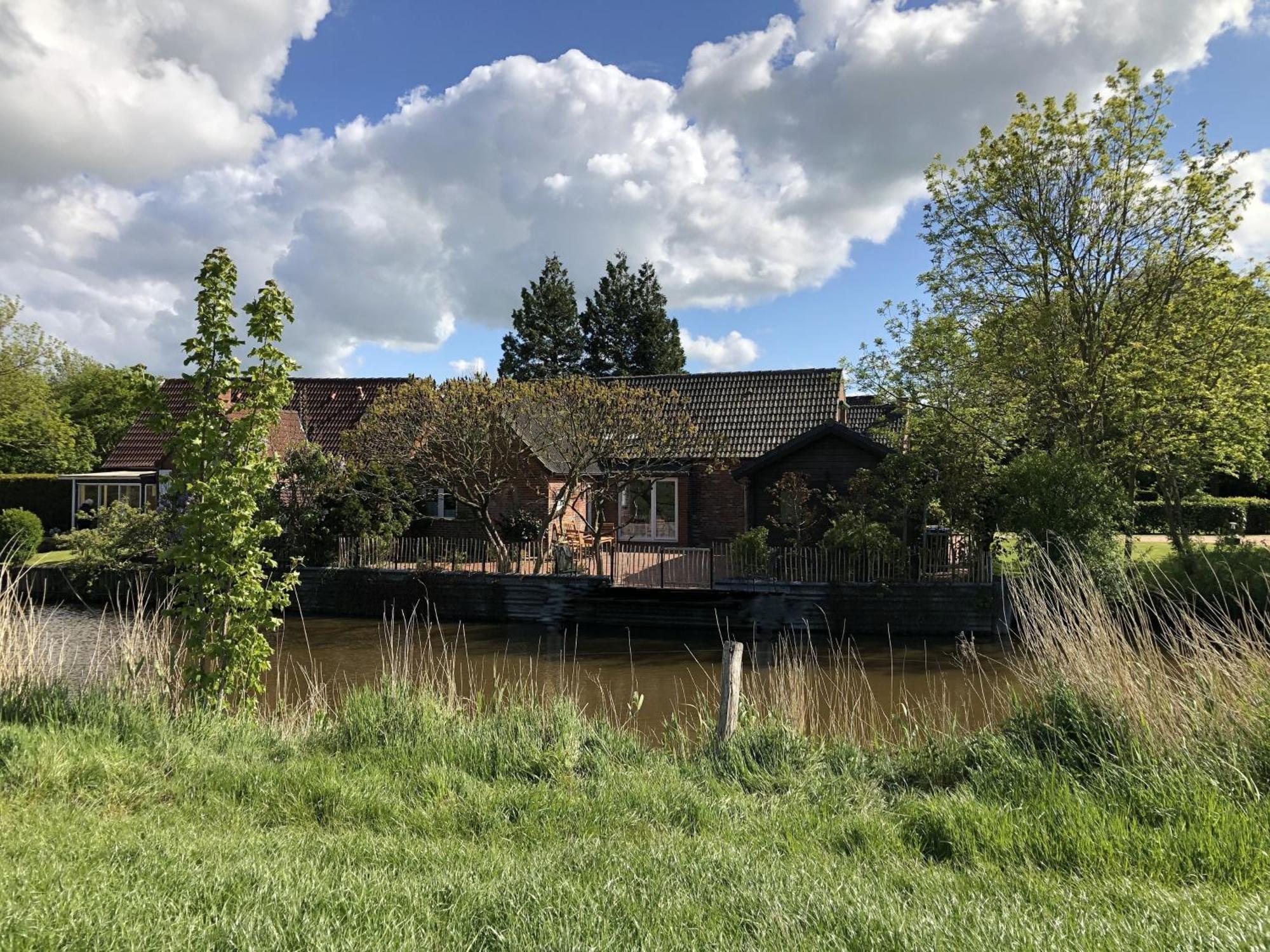 Willa Haus "Am Kanal" Krummhörn Zewnętrze zdjęcie